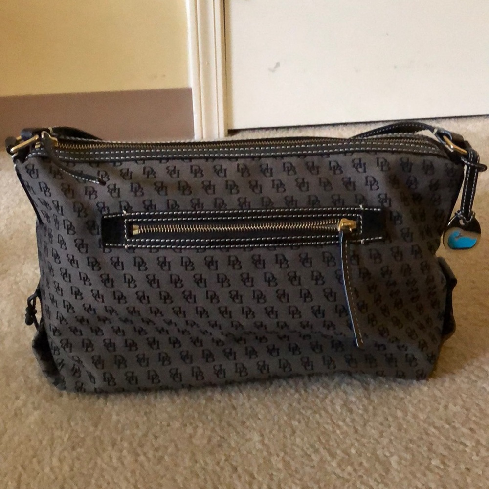 Dooney & Bourke purse